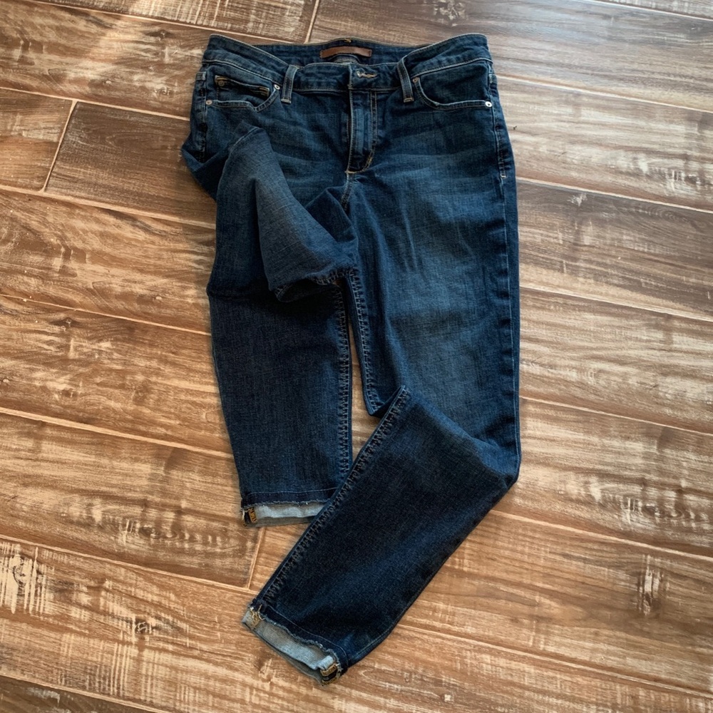 Joe's Jeans Flawless jeans in size 28